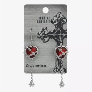 Social Collision Heart Spike Chain Earrings‎ Hot Topic